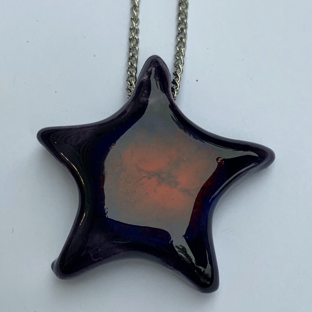 Unique Vintage 1980s Star Pendant Necklace with 16" Chain
